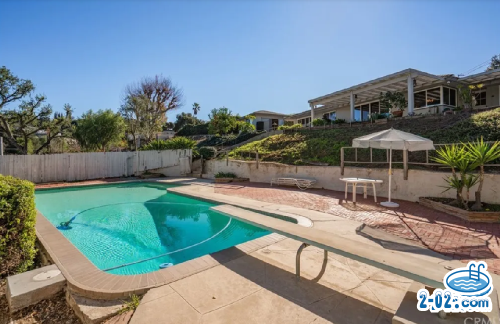 Example Case 6 — 案例展示 6   Pool Cleaning Project